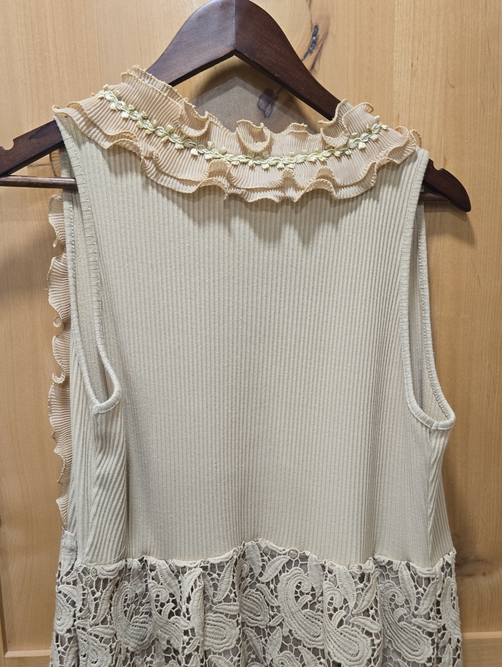 PRETTY ANGEL Beige Ruffle and Lace Accent Long Duster Vest - Picture 6 of 9